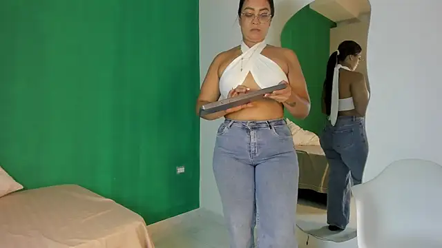 tamara lovv online show from 11/08/25, 12:16