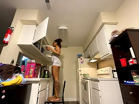 Snapshot of celestemarie_80 chatting on 09/12/25, 04:45 celestemarie 80 online show from 09/12/25, 04:45