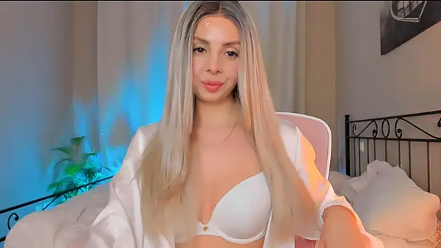 Snapshot of VelvetEliza chatting on 10/27/25, 09:30 VelvetEliza online show from 10/27/25, 09:30