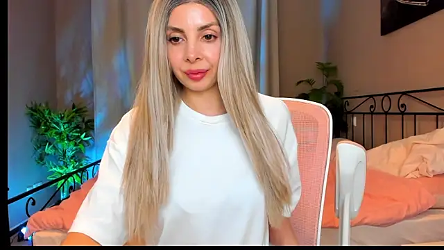 VelvetEliza online show from 04/03/26, 08:18