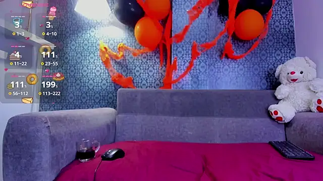 Zoe White  online show from 10/30/25, 12:39