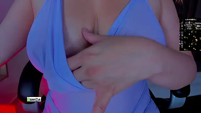 susanasmith18 online show from 10/15/25, 03:23