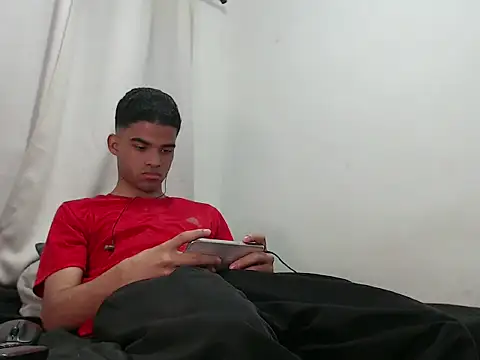 camillo beischel  online show from 10/06/25, 06:27