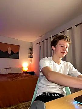 Snapshot of matteo_evans chatting on 11/22/25, 03:05 matteo evans online show from 11/22/25, 03:05