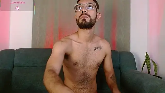 Snapshot of ReyPablo1 chatting on 09/25/25, 08:56 ReyPablo1 online show from 09/25/25, 08:56