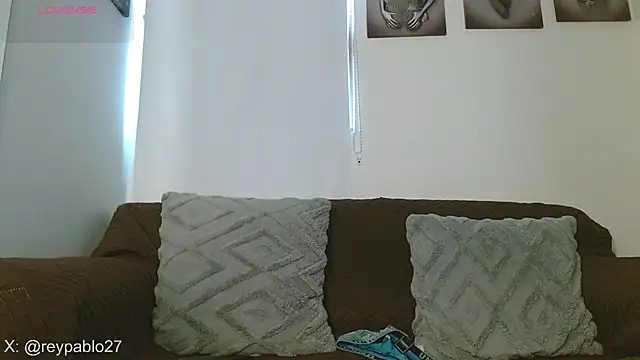 Snapshot of ReyPablo1 chatting on 11/26/25, 09:05 ReyPablo1 online show from 11/26/25, 09:05