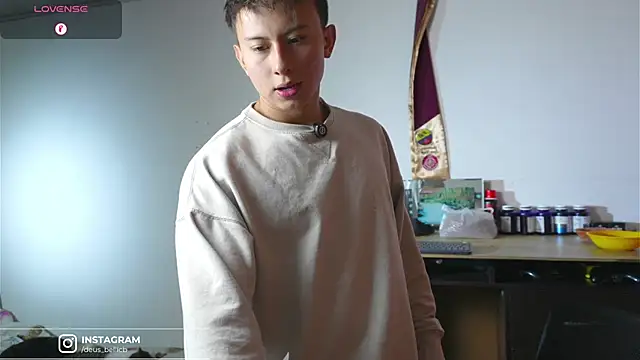 Snapshot of DeusbelliS chatting on 11/30/25, 12:03 DeusbelliS online show from 11/30/25, 12:03