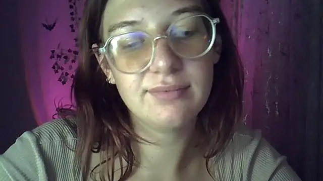 Snapshot of Lily_Ember chatting on 10/23/25, 10:41 Lily Ember online show from 10/23/25, 10:41