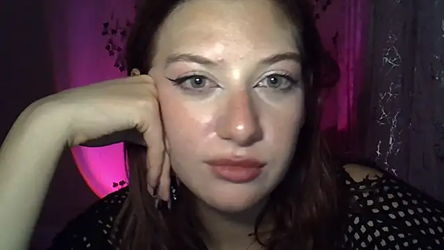 Snapshot of Lily_Ember chatting on 10/24/25, 10:50 Lily Ember online show from 10/24/25, 10:50