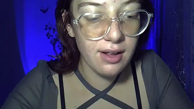 Snapshot of Lily_Ember chatting on 10/25/25, 08:14 Lily Ember online show from 10/25/25, 08:14