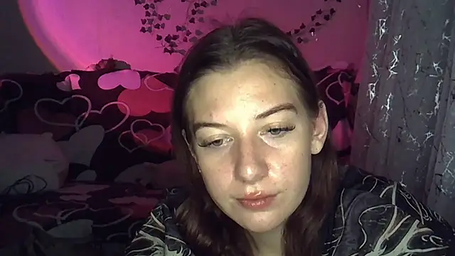 Snapshot of Lily_Ember chatting on 11/13/25, 07:24 Lily Ember online show from 11/13/25, 07:24