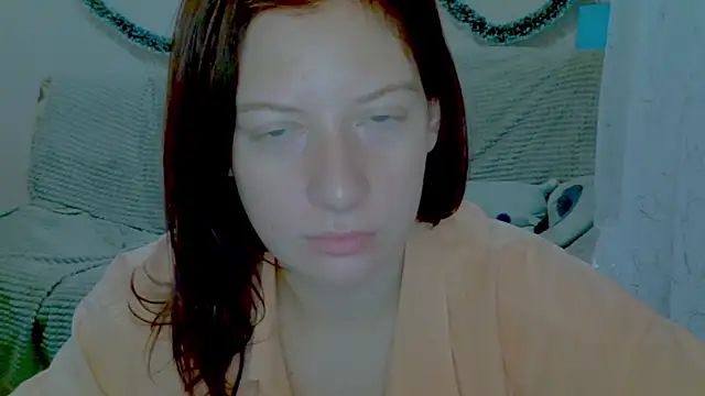 Snapshot of Lily_Ember chatting on 12/20/25, 06:04 Lily Ember online show from 12/20/25, 06:04