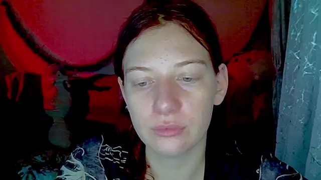 Snapshot of Lily_Ember chatting on 01/07/26, 08:00 Lily Ember online show from 01/07/26, 08:00