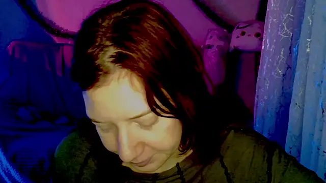 Snapshot of Lily_Ember chatting on 01/18/26, 08:56 Lily Ember online show from 01/18/26, 08:56