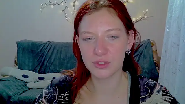 Snapshot of Lily_Ember chatting on 02/15/26, 02:58 Lily Ember online show from 02/15/26, 02:58