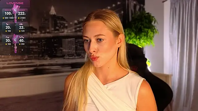 ChristyMarshall online show from 10/02/25, 07:54