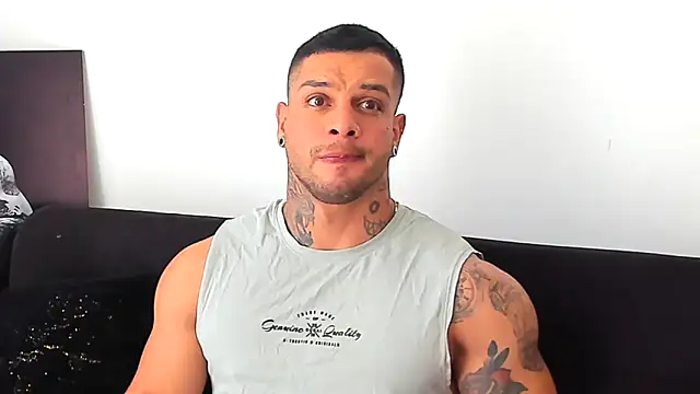 Snapshot of Marck_Mathews chatting on 10/02/25, 06:59 Marck Mathews online show from 10/02/25, 06:59