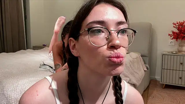 Snapshot of Kelly_Berry__ chatting on 11/09/25, 02:10 Kelly Berry online show from 11/09/25, 02:10