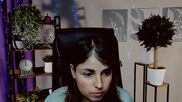 MartaEdams online show from 12/22/25, 06:32