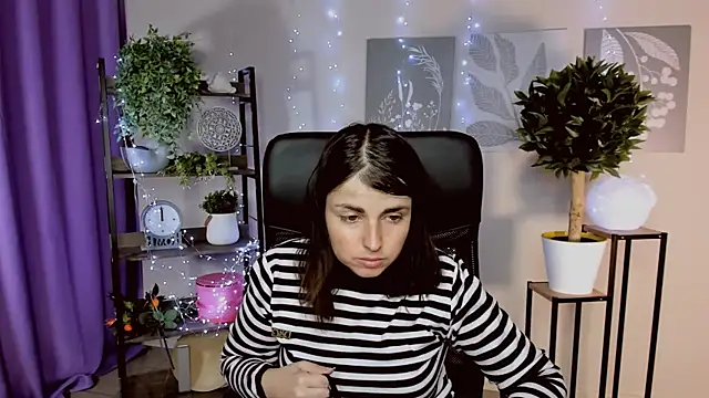 MartaEdams online show from 04/07/26, 06:03