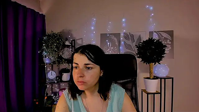 MartaEdams online show from 05/18/26, 09:04