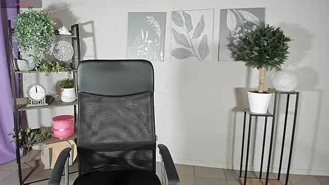 MartaEdams online show from 06/23/26, 05:27