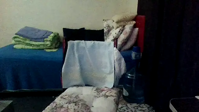 st206boy online show from 12/23/25, 12:41