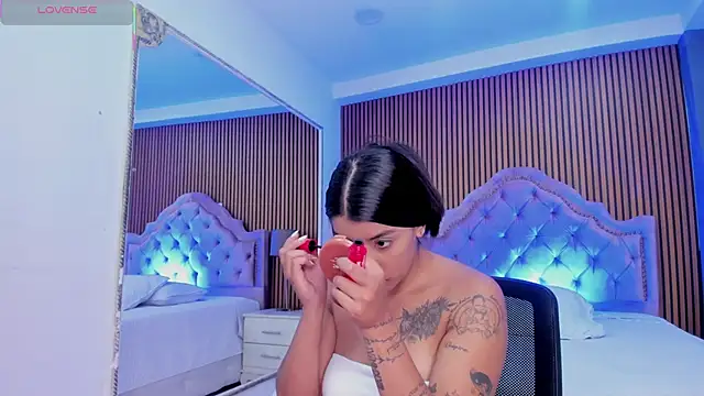 SelenaStonne online show from 10/19/25, 07:47