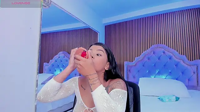 SelenaStonne online show from 10/25/25, 07:52