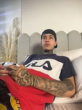 samm4044 online show from 02/18/26, 04:58