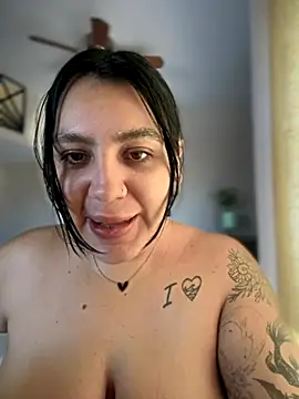 Snapshot of victoria_amatista_ chatting on 11/02/25, 05:59 victoria amatista online show from 11/02/25, 05:59