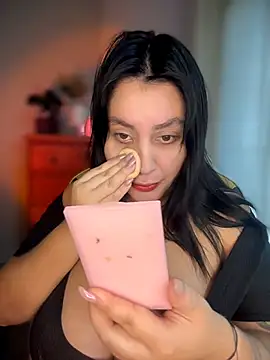 Snapshot of victoria_amatista_ chatting on 02/15/26, 03:09 victoria amatista online show from 02/15/26, 03:09