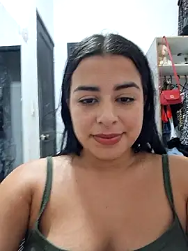 Snapshot of channell0 chatting on 10/29/25, 05:31 channell0 online show from 10/29/25, 05:31