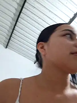 Snapshot of channell0 chatting on 12/19/25, 05:47 channell0 online show from 12/19/25, 05:47