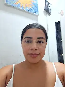 Snapshot of channell0 chatting on 01/18/26, 05:44 channell0 online show from 01/18/26, 05:44