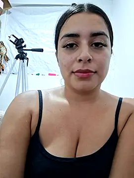 Snapshot of channell0 chatting on 07/11/26, 05:10 channell0 online show from 07/11/26, 05:10