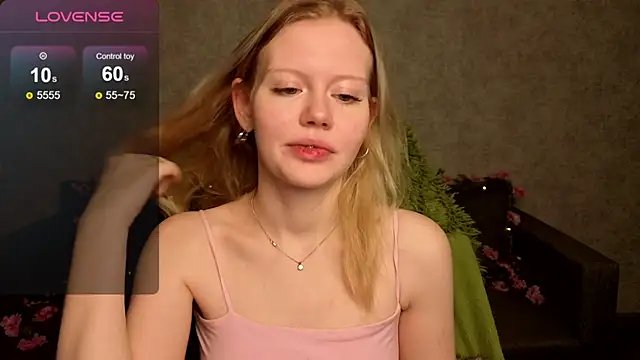 Snapshot of Wendy_228 chatting on 11/01/25, 12:56 Wendy 228 online show from 11/01/25, 12:56