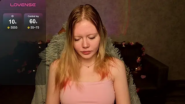 Snapshot of Wendy_228 chatting on 11/11/25, 01:27 Wendy 228 online show from 11/11/25, 01:27