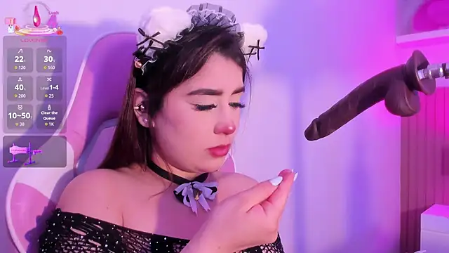 Snapshot of Amara_melodi chatting on 06/18/26, 11:47 Amara melodi online show from 06/18/26, 11:47