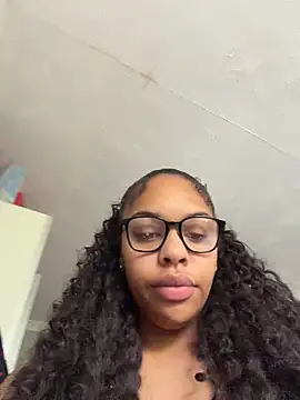 Regina69slut online show from 05/18/26, 07:14