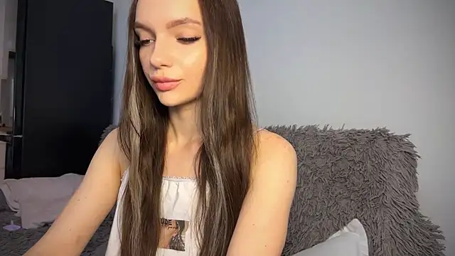 litlle angelll online show from 09/15/25, 01:44