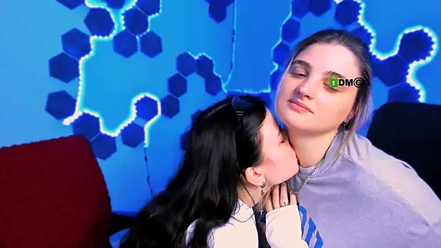 foxy tease  online show from 12/13/25, 08:25