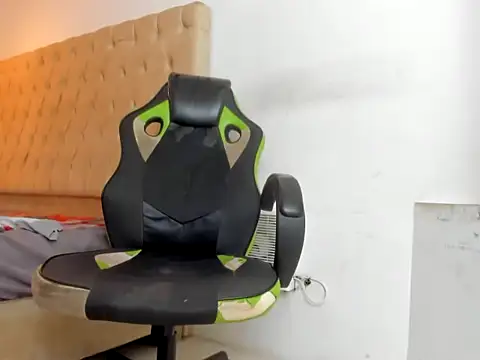 Darkknightx01 online show from 12/22/25, 08:00