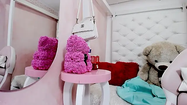 eimy skinny  online show from 02/20/26, 12:49