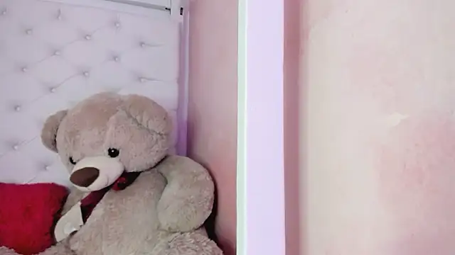 eimy skinny  online show from 02/26/26, 12:37