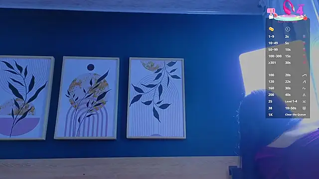 Snapshot of SarahMiler_ chatting on 10/03/25, 11:51 SarahMiler online show from 10/03/25, 11:51