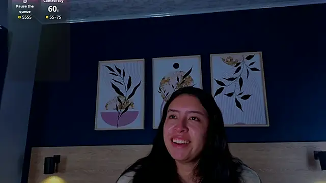 Snapshot of SarahMiler_ chatting on 10/25/25, 11:40 SarahMiler online show from 10/25/25, 11:40