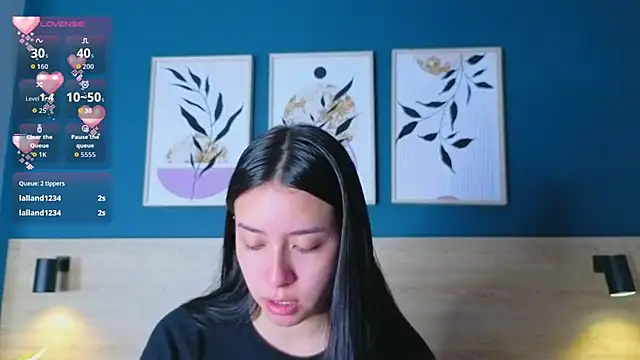 Snapshot of SarahMiler_ chatting on 11/10/25, 07:57 SarahMiler online show from 11/10/25, 07:57