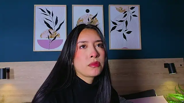 Snapshot of SarahMiler_ chatting on 11/14/25, 07:45 SarahMiler online show from 11/14/25, 07:45