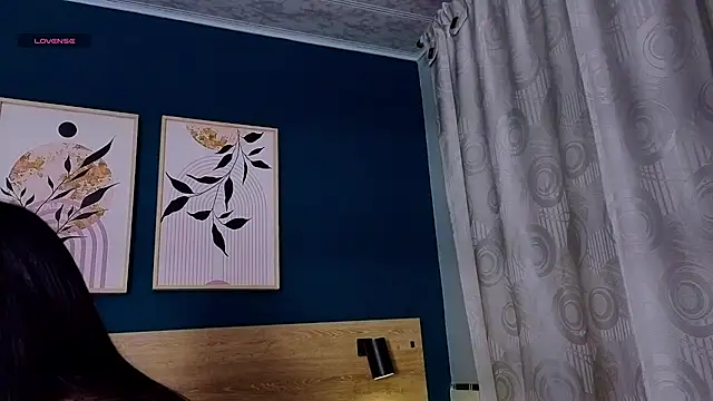 Snapshot of SarahMiler_ chatting on 11/29/25, 07:50 SarahMiler online show from 11/29/25, 07:50